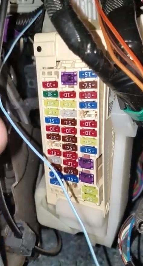 2011 Toyota Sienna fuse box